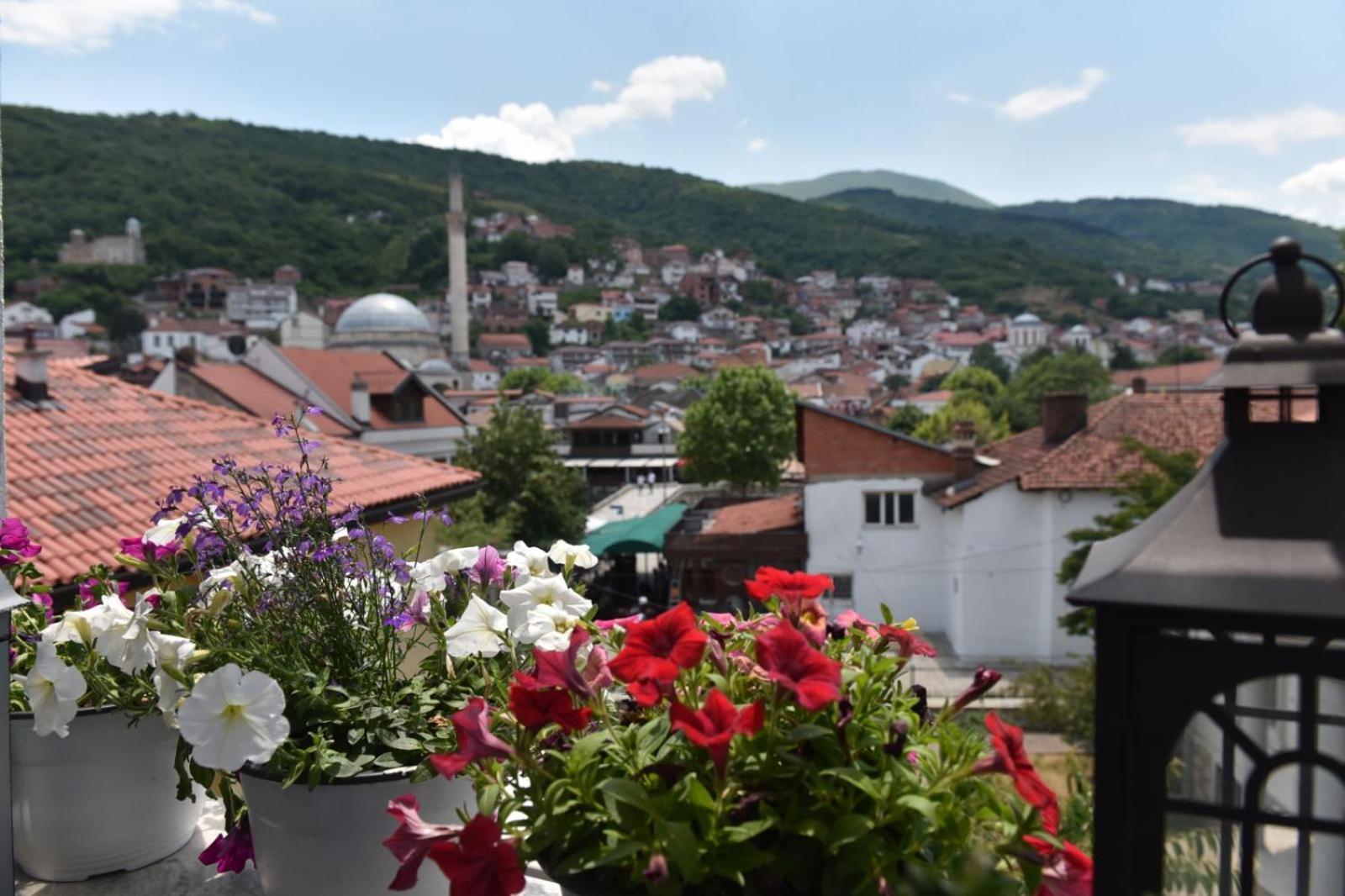 Hani I Vjeter Boutique Hotel Prizren Rum bild
